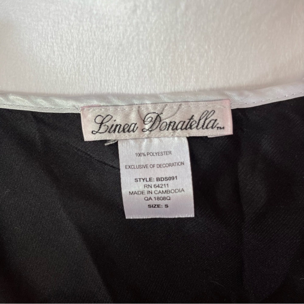 Black Silk Tank with Lace Detail - Picture 4 of 4